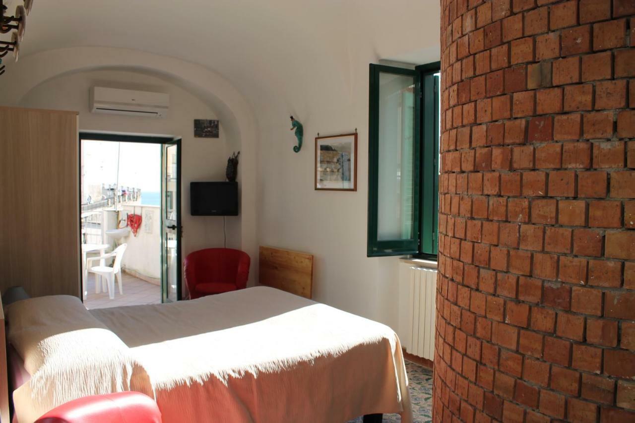 Appartamento Attico del Cavaliere Atrani Esterno foto